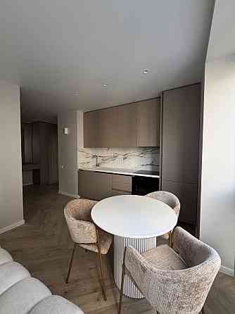 Без комісії. 2 кімнатна квартира з дизайнерським ремонтом. Центр міста Ирпень