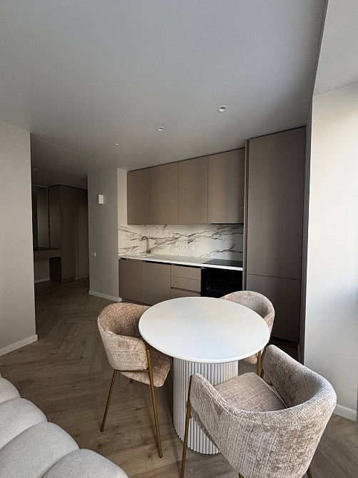 Без комісії. 2 кімнатна квартира з дизайнерським ремонтом. Центр міста Ирпень - изображение 6