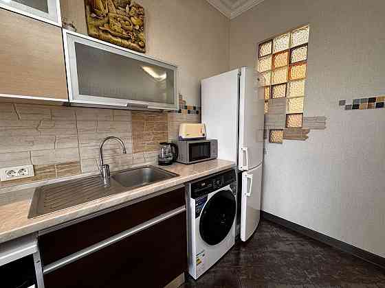 2-ком, кв-ра, в самом сердце Одессы — Пушкинская/Жуковского! Сталинка! Одесса