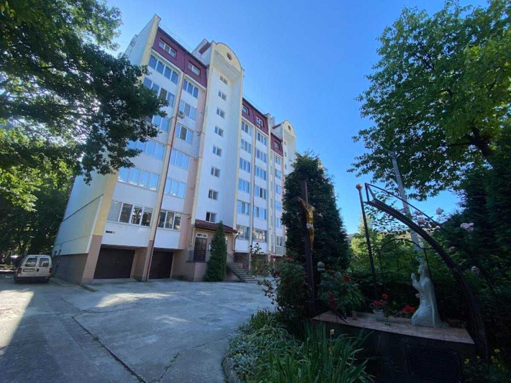 Продаж квартири у обжитому будинку + мансарда , вул Дорошенка. Івано-Франківськ - зображення 1