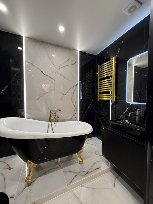 Цікава 1к квартира з функцією 2к квартири Івано-Франківськ - зображення 1