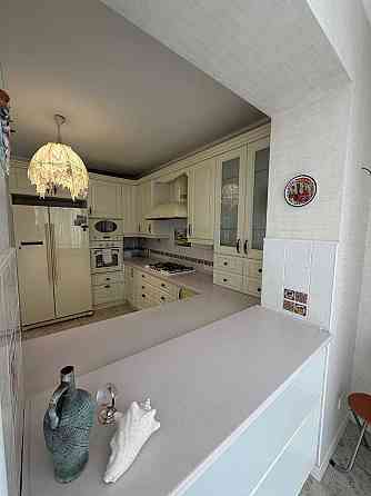 Трикімнатна квартира з ремонтом Ирпень