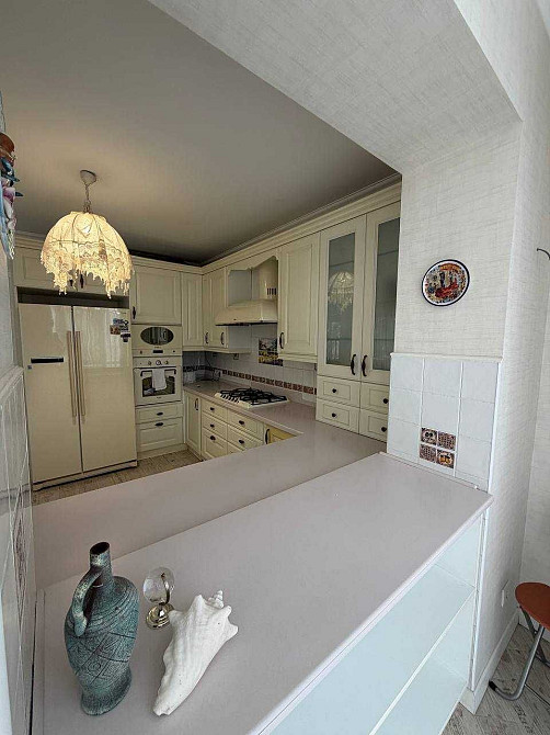 Трикімнатна квартира з ремонтом Ирпень - изображение 1