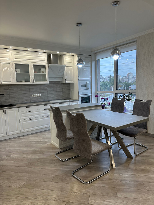 Продаж 3-х кімнатної квартири ЖК Варшавський квартал+комора на поверсі Київ - зображення 1