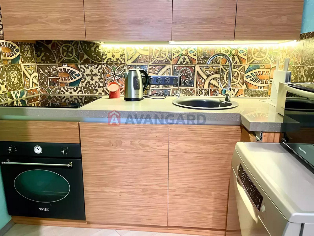 Продаж квартири з дизайнерським ремонтом у ЖК “4 Сезони” біля метро Київ - зображення 5