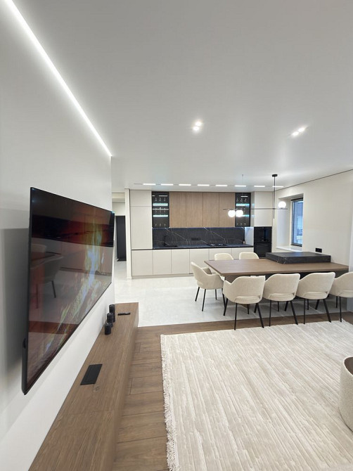 Продається 2-х кімнатна квартира з кухнею-студія Івано-Франківськ - зображення 2