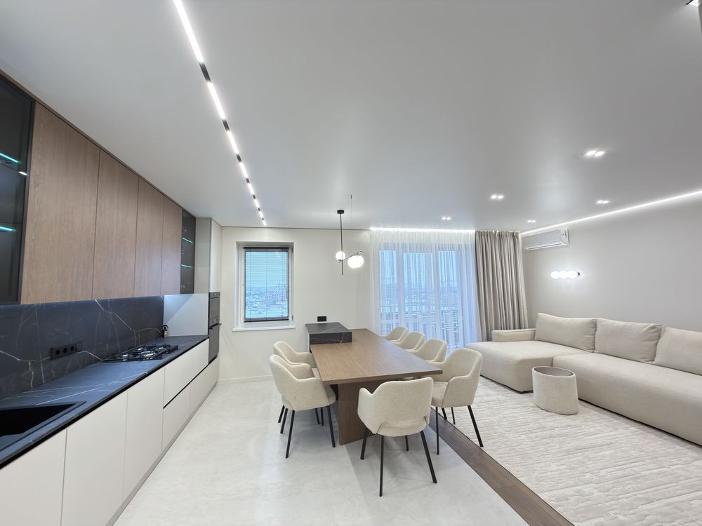 Продається 2-х кімнатна квартира з кухнею-студія Івано-Франківськ - зображення 1