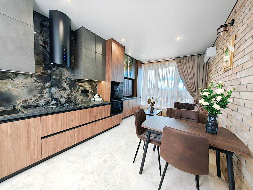 Продаю круту квартиру біля парку Центральний Ирпень - изображение 5