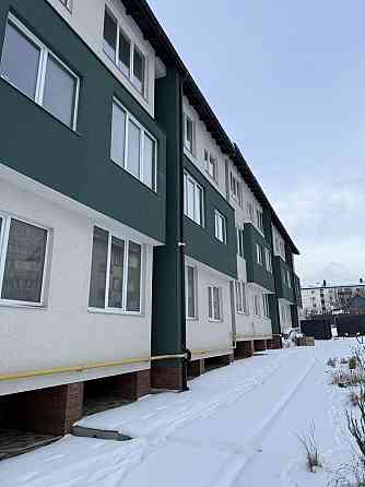 Продається просторого планування 2 кімнатна квартира з наповненням.Газ Буча