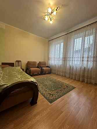 Терміново! Продам 2 кімнатну високогабаритку у м.Шептицький! 