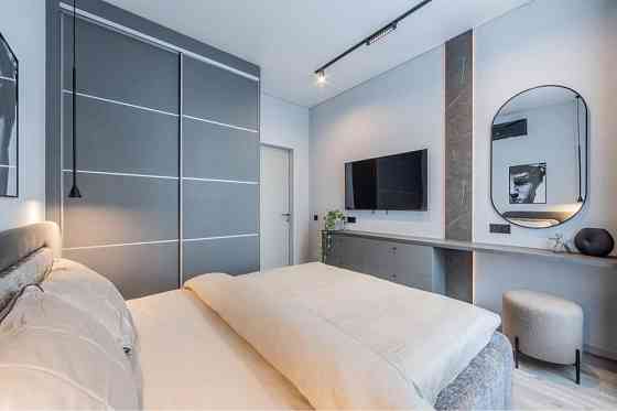 Без% Андрея Верхогляда 11в Новопечерские липки  Печерск Драгомирова Київ