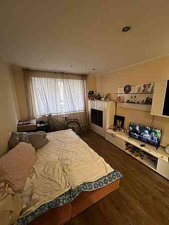 Продам 3-х кім на Бизова (Якіра) 1/5 поверх Кривий Ріг