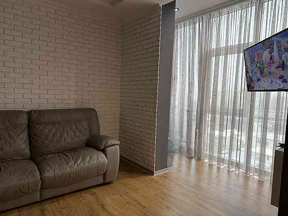 Двухкомнатная квартира с ремонтом в 14 Жемчужине Одеса