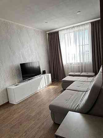 Продам 2 комн. квартиру метро Майдан Конституции, сталинка. Харків