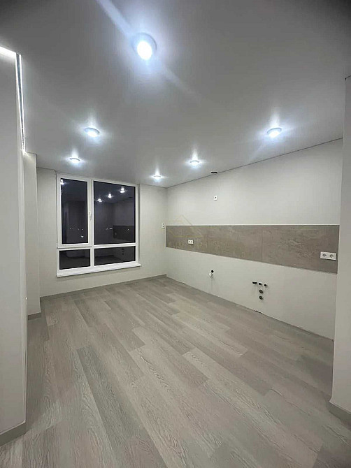 Продаж 1-кімнатної квартири у зручній локації біля ТРЦ Велес Івано-Франківськ - зображення 1