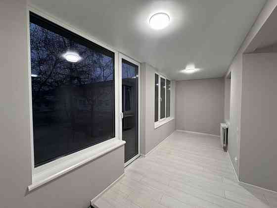 Чешка Комарова 3 кімнати Черновцы