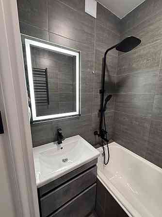 Чешка Комарова 3 кімнати Черновцы