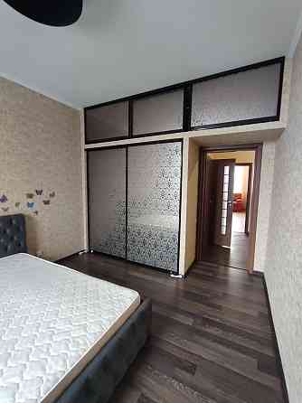 Продам 3-х ком кв. Левый берег,район Фрунзенского. Автономка,газ Днепр