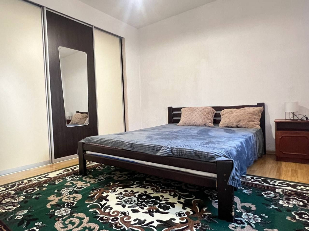 Оренда! Квартира в будинку. Вул. Макаренка. Chernivtsi - photo 2