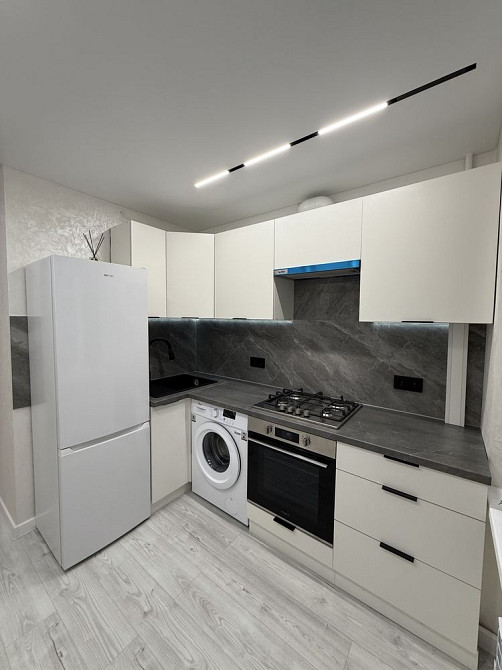 2 кімнатна вул. Небесної Сотні р-н ФОРМАРКЕТА Черновцы - изображение 2