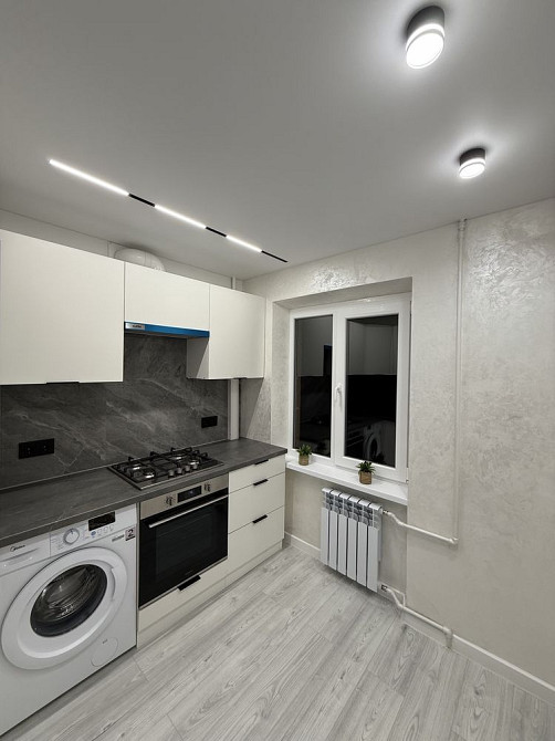 2 кімнатна вул. Небесної Сотні р-н ФОРМАРКЕТА Черновцы - изображение 1