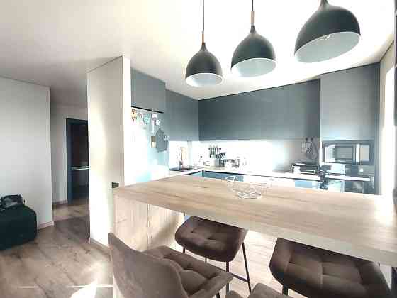 Сдам 2-х ком.65 м.кв. свет есть всегда/ Пр.Науки,108./ Центр/Дафи Днепр