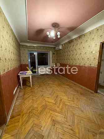 Продаж 2-кімнатної квартири на Захисників України Харків