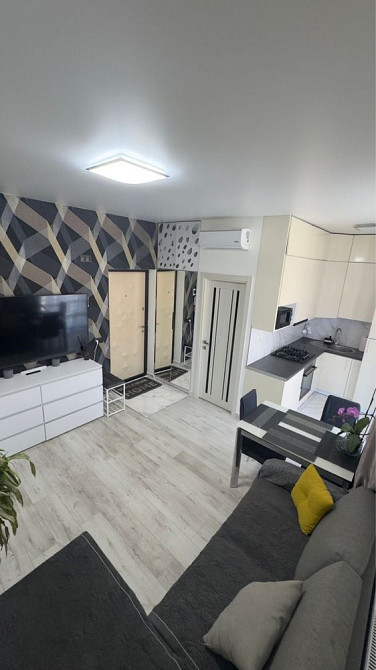 Продається однокімнатна квартира в центрі міста Svaliava - photo 2