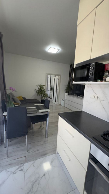 Продається однокімнатна квартира в центрі міста Svaliava - photo 6