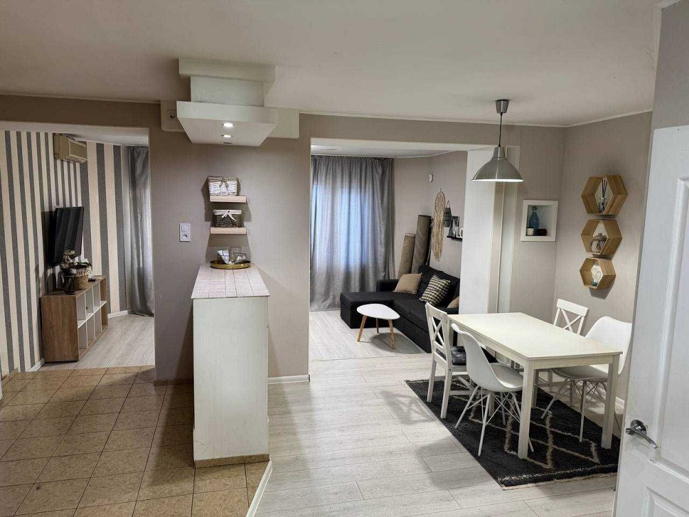 ПРОДАМ 2-кімнатну квартиру з капітальним ремонтом на Черемушках Одеса - зображення 1