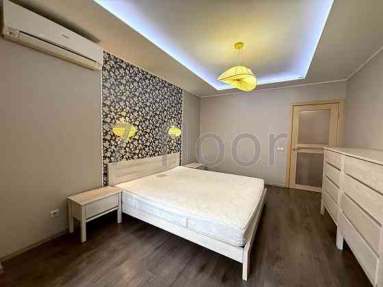 3 кімнатна квартира вул Героїв Дніпра Оболонь ТРЦ Дрім Таун Киев