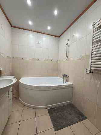 Продаж 2х кімнатна квартира на вулиці Драгана 34,бічна Червоної Калини Львів