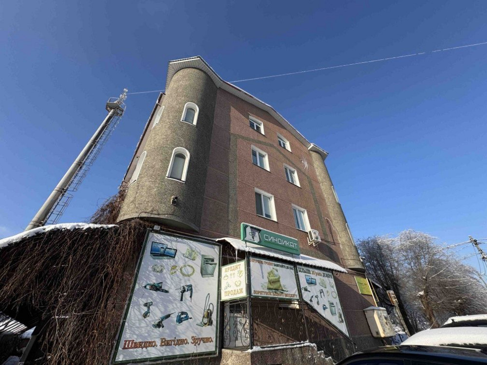 Тепла велика квартира, 3 хв до залізничної станції! Nemishaieve - photo 2