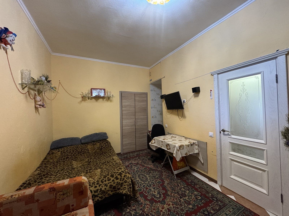 Тепла велика квартира, 3 хв до залізничної станції! Nemishaieve - photo 4