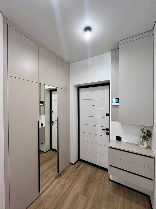 Вільна квартира  в центрі, світло 24/7, перше поселення Lutsk - photo 7