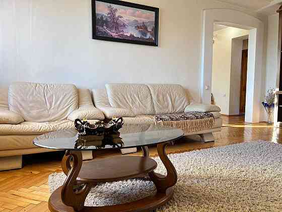 Оренда сонячної 3-кім квартири -Злата плаза- Без Комісії для орендаря Rivne