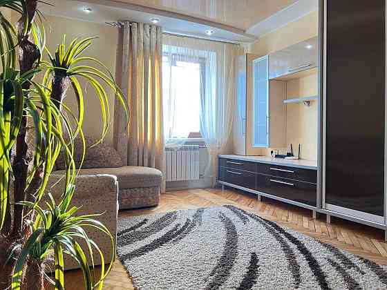 Оренда сонячної 3-кім квартири -Злата плаза- Без Комісії для орендаря Rivne