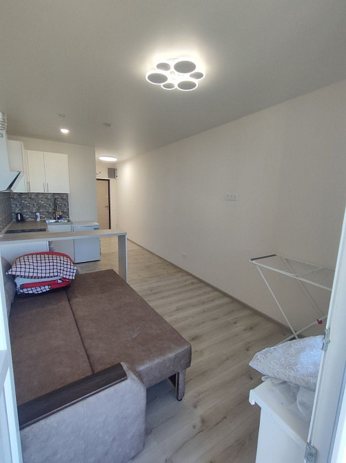 Квартира-студия в аренду по супер цене, в новом,современном на Таирово Одесса - изображение 1