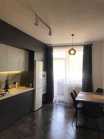 Оренда 3-х кім.квартира вул.Стрийська , Новобудова -700 дол. Львов