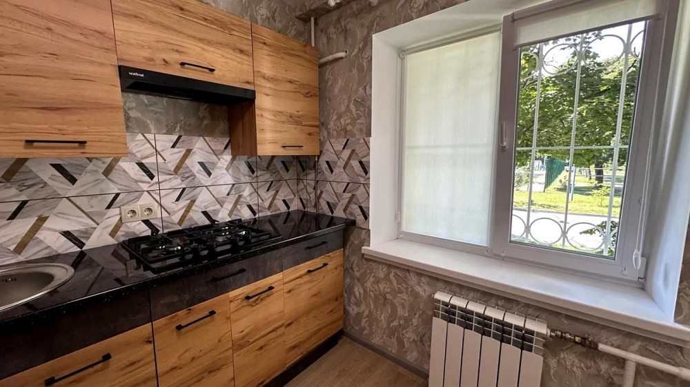 Затишна 1-квартира з якісним ремонтом вул. Мілютенка 46 Киев - изображение 1