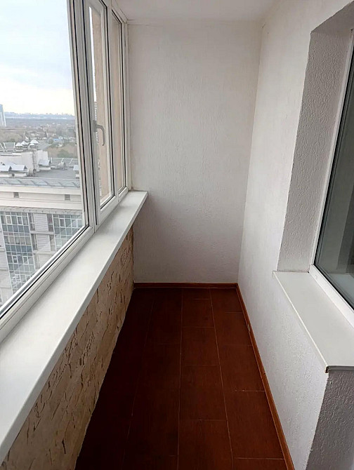 Простора 3-к квартира 100м² з Видом на парк Дарницький бульв. 8 Киев - изображение 4