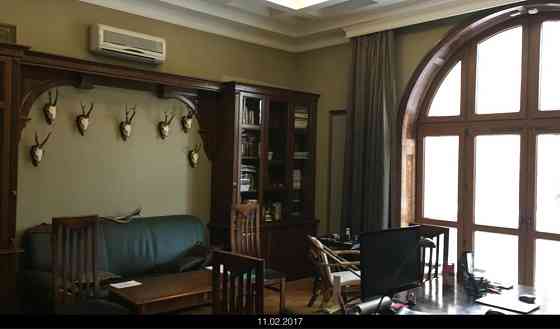 продаж каартри у австрійському будинку у Франківському районі Львів