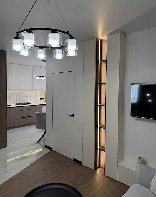 Продаємо стильну квартиру в Центрі міста ЖК Централ Хол Тернополь - изображение 1