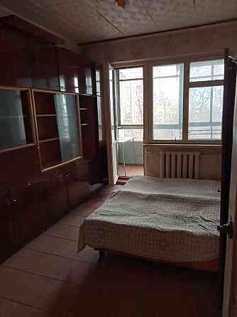 Сдам на год и более 3 комнатную квартиру с удобствами Chornomorsk