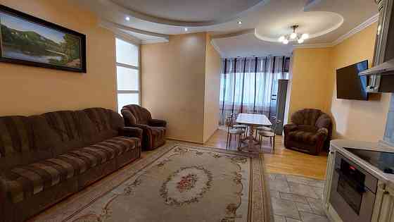 Оренда без% 3 спальні Печерськ Коновальця 120 кв.м Київ