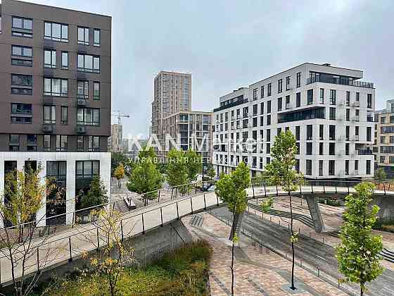 Продаж сімейної 2к квартири 79,8 м² з видом на мостик у Файна Таун Kyiv