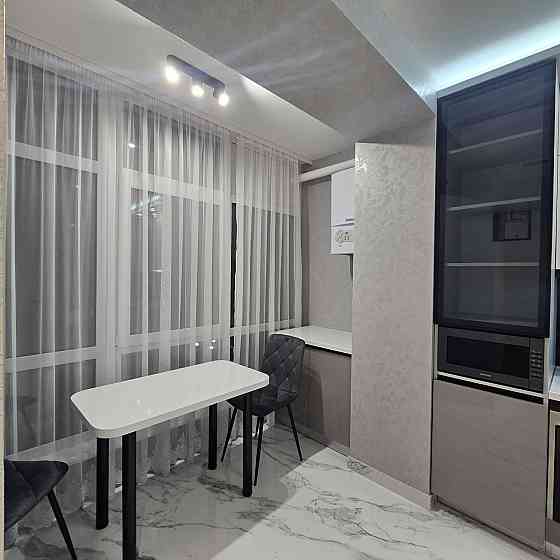 ТЕРМІНОВО! 1 кімнатна в Містечку Центральному 5  поверх ліфт газ Ивано-Франковск