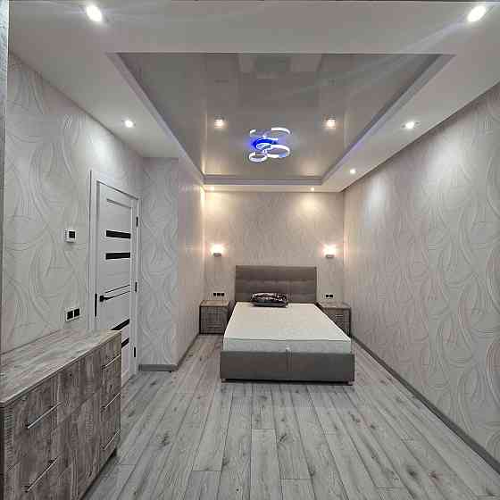 ТЕРМІНОВО! 1 кімнатна в Містечку Центральному 5  поверх ліфт газ Ивано-Франковск