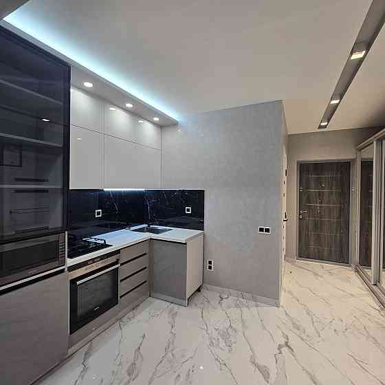 ТЕРМІНОВО! 1 кімнатна в Містечку Центральному 5  поверх ліфт газ Ивано-Франковск