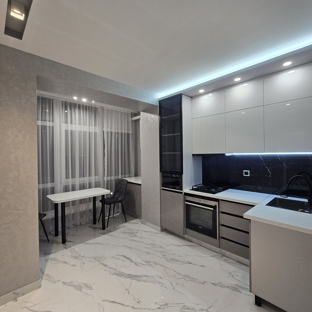 ТЕРМІНОВО! 1 кімнатна в Містечку Центральному 5  поверх ліфт газ Ивано-Франковск - изображение 3